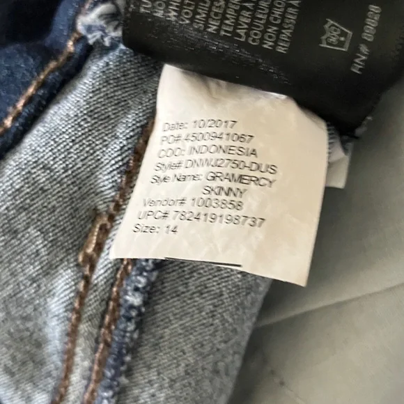 Nine West Dark Blue Stretch Jeans - Picture 11 of 11